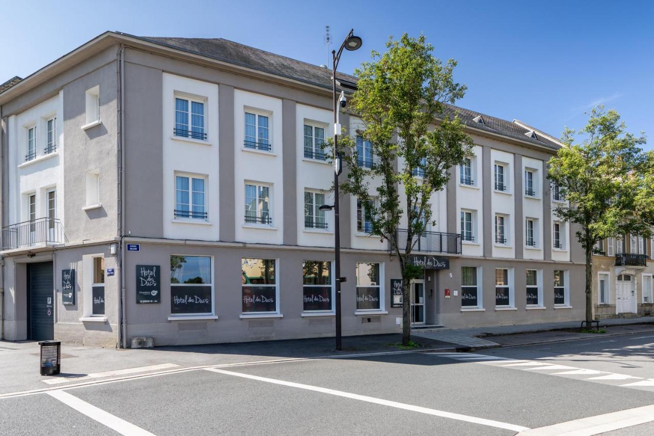 Hotel Des Ducs Alençon Exteriör bild